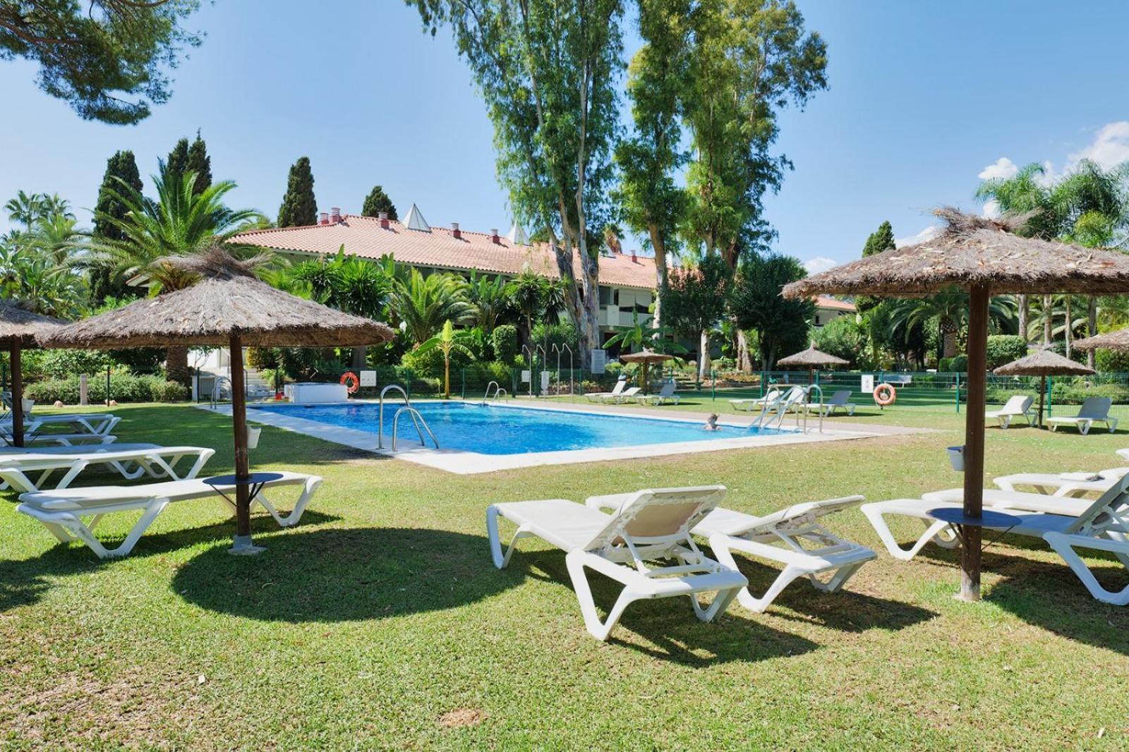 Suite Puerto Banus Con Piscina มาร์เบยา ภายนอก รูปภาพ