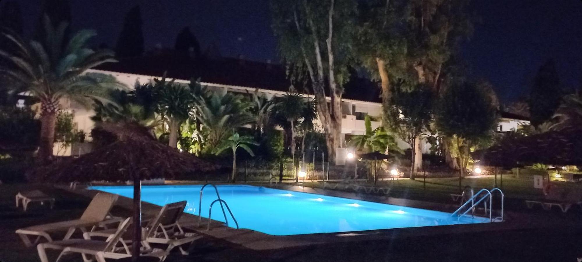 Suite Puerto Banus Con Piscina มาร์เบยา ภายนอก รูปภาพ